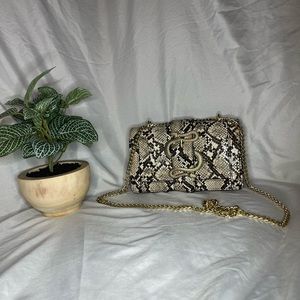 CrossBody snake skin pattern EXPRESS
